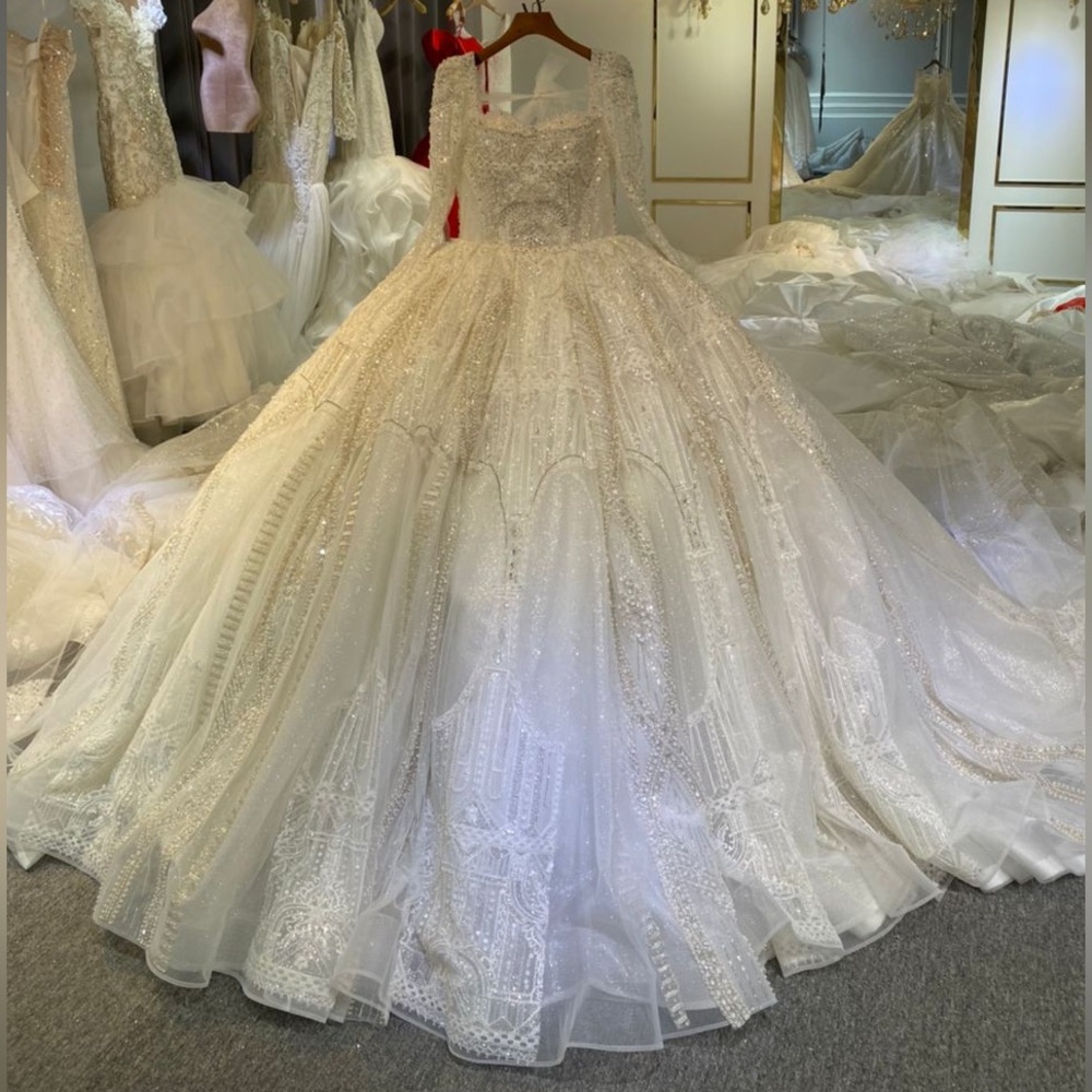 Wedding dress